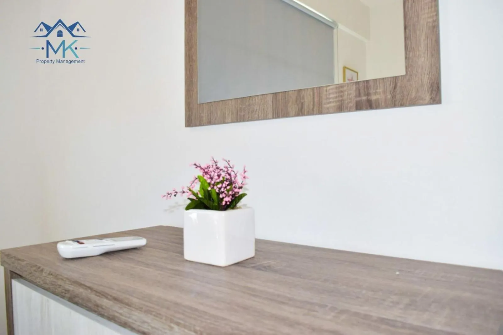 Seawitch Apartment لارنكا قبرص